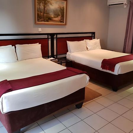 Batho Pele Lodge Gaborone Exterior foto