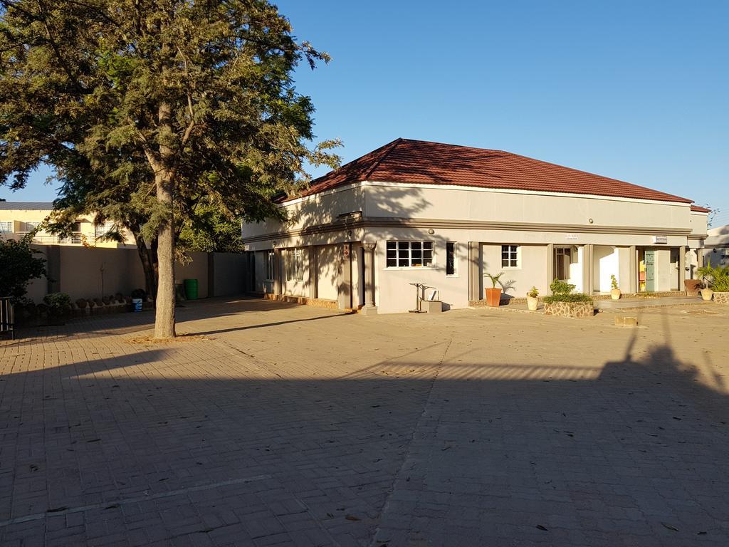 Batho Pele Lodge Gaborone Exterior foto