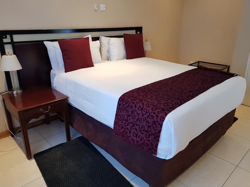 Batho Pele Lodge Gaborone Exterior foto